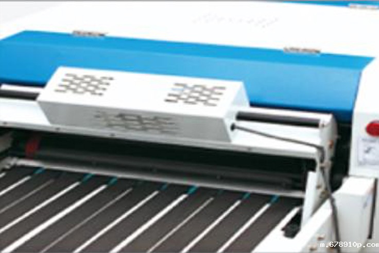 WJ-600LF/LFS 直线式衬布粘合机