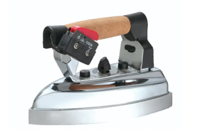 蒸汽电熨斗提高了熨烫效率